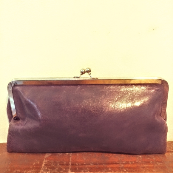Iris Tyler Leather Clutch - Picture 1 of 5